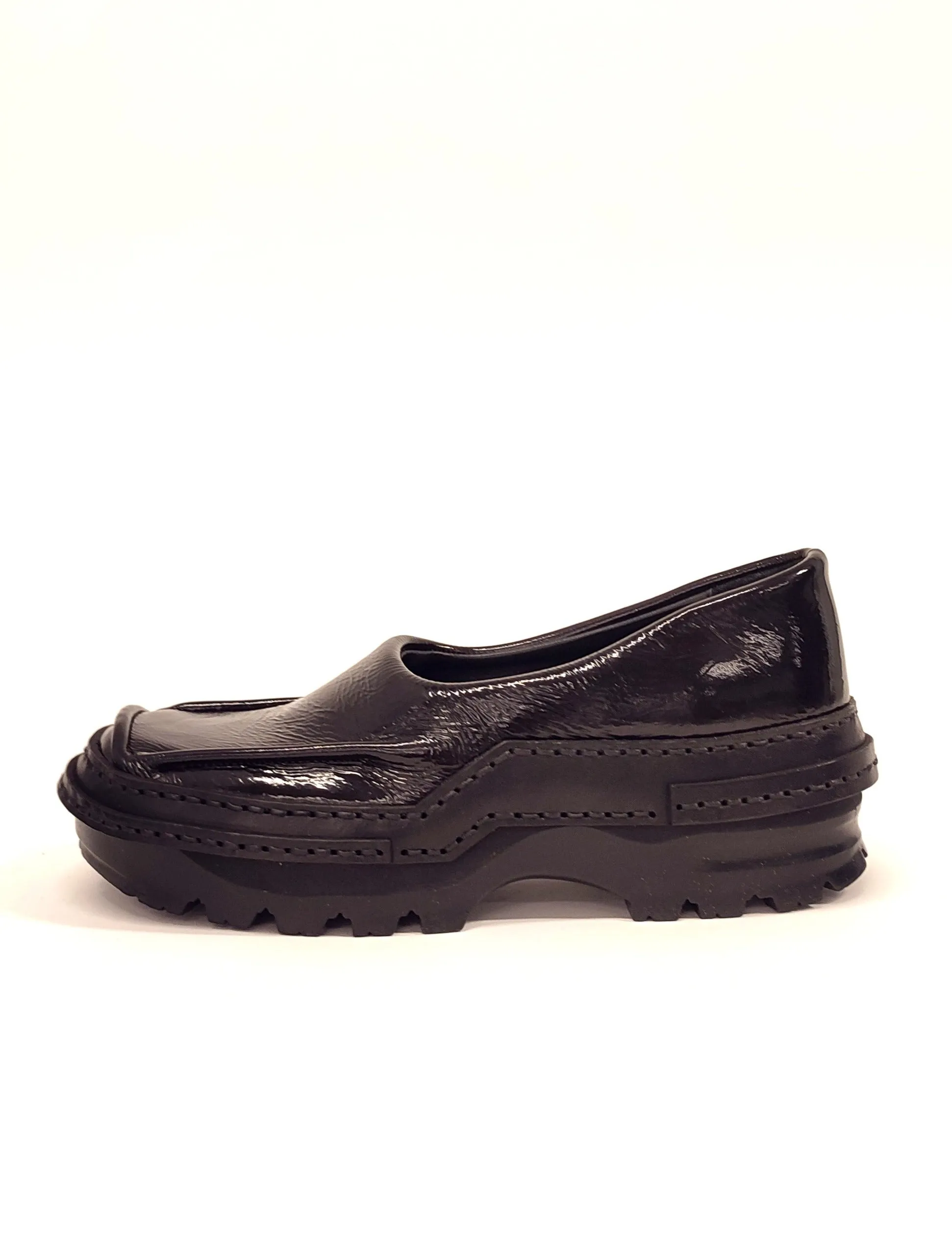 Bordeaux Moccasins in Patent Leather