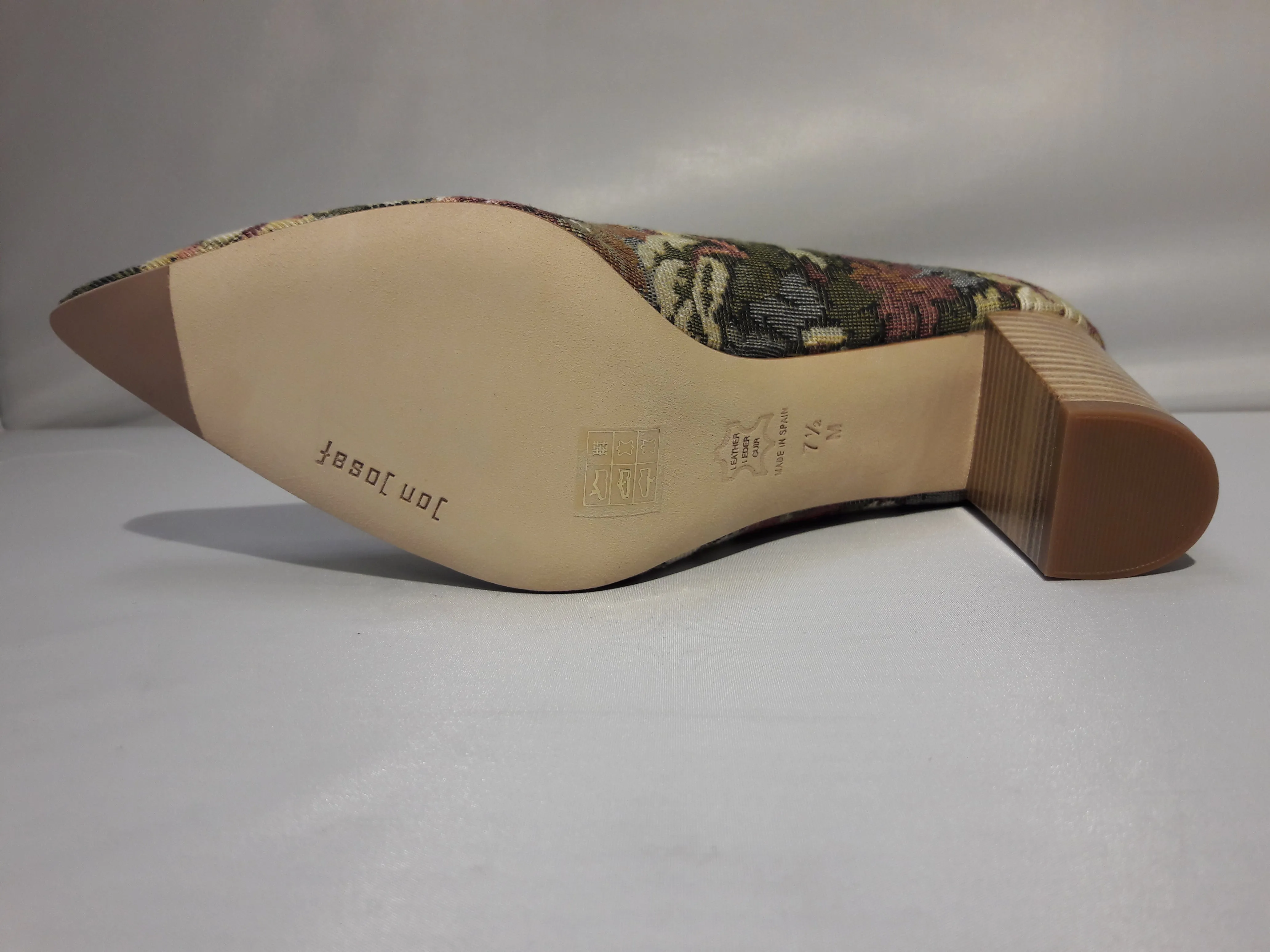 Jessica Floresta Jon Josef Pumps