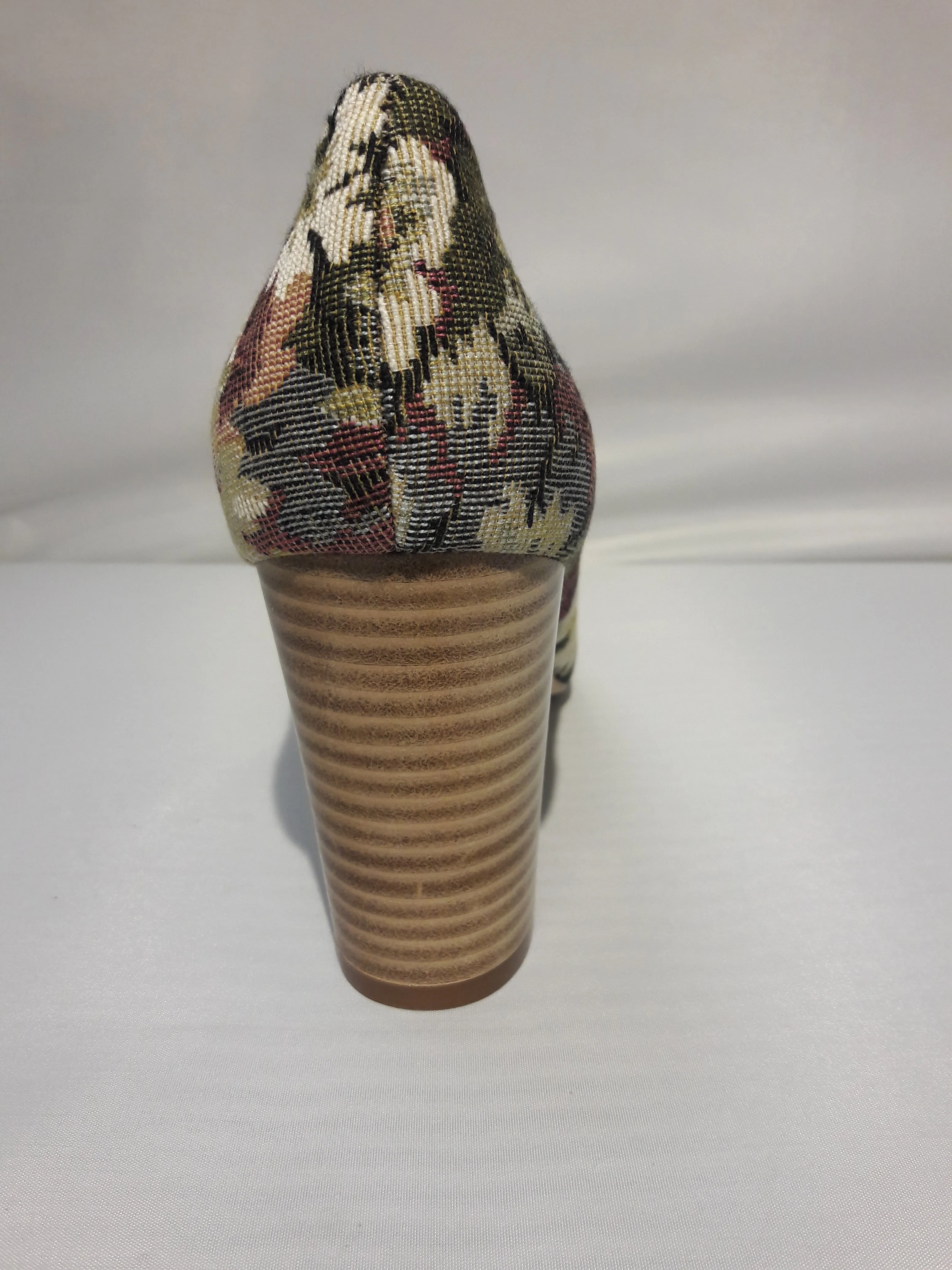 Jessica Floresta Jon Josef Pumps