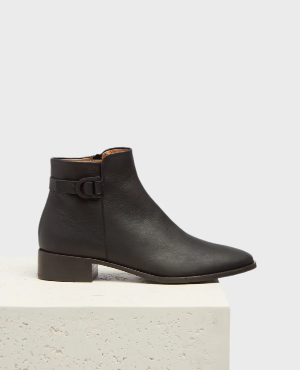 Mala Boot
