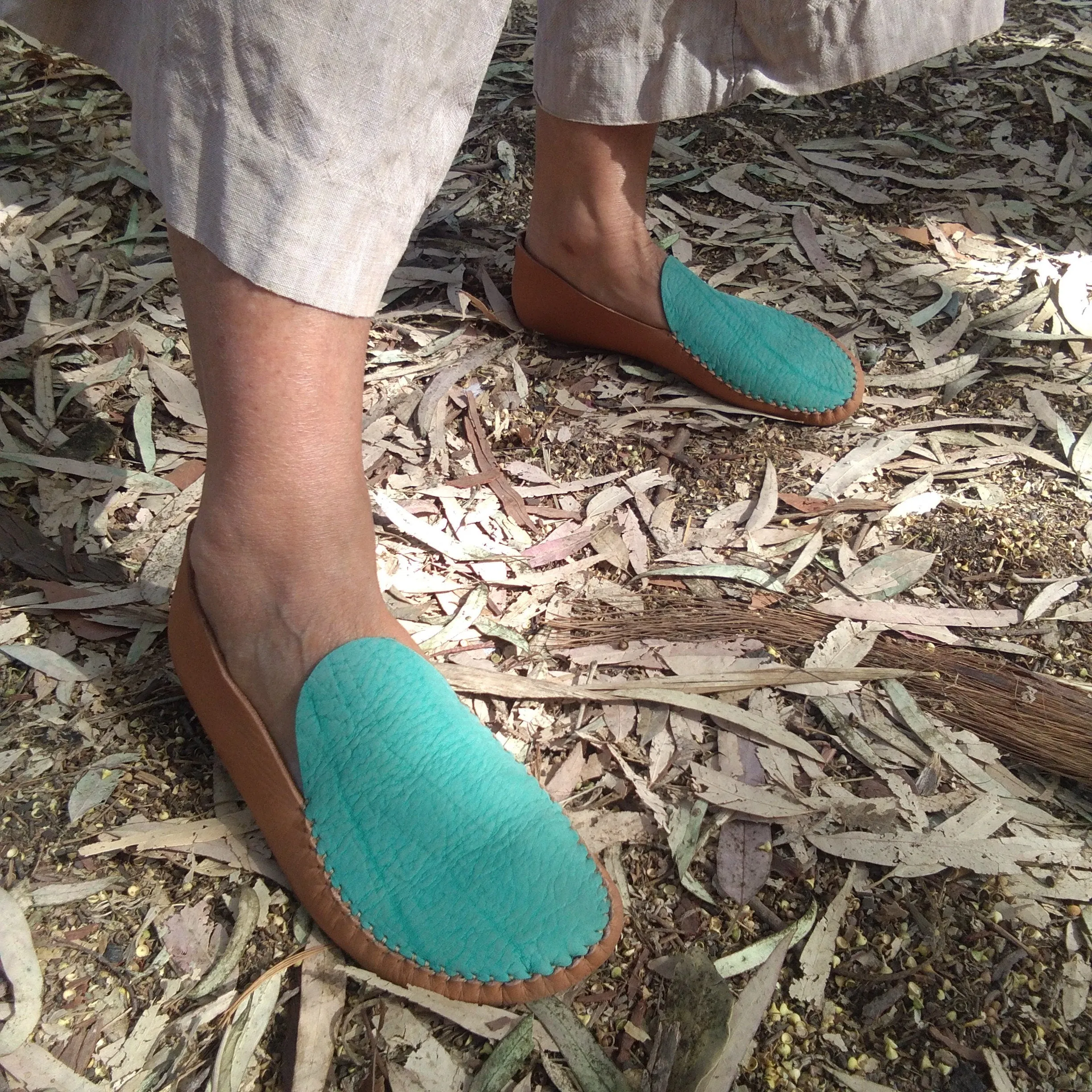 "Leaf" Moccasins Video   PDF Tutorial with Printable Patterns