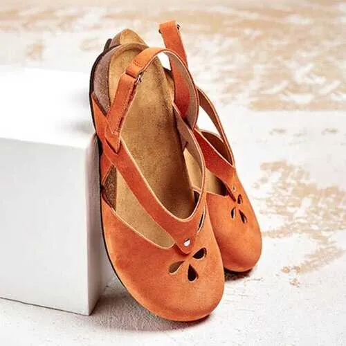 Retro Closed Toe Flat Sandals