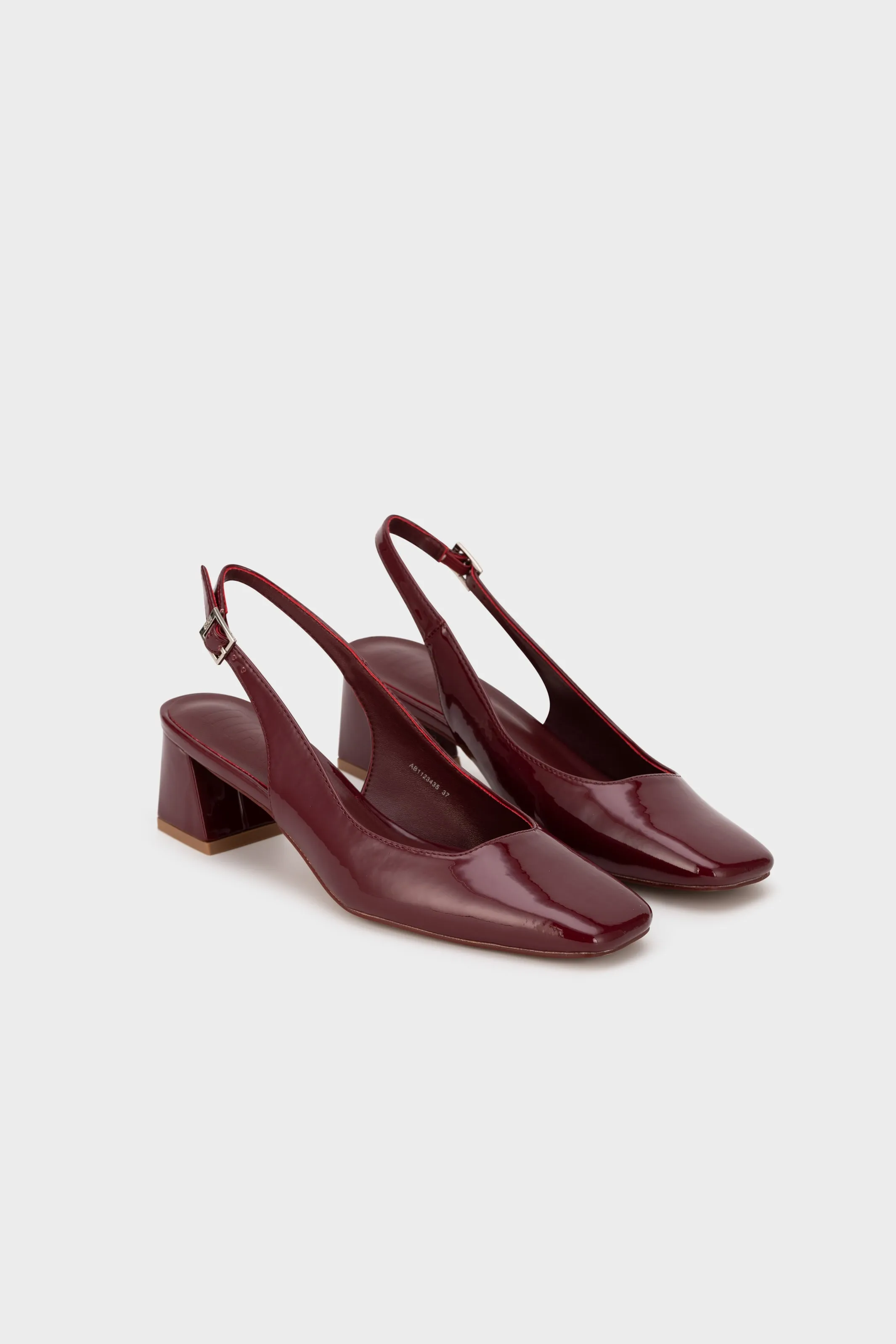 SQUARE TOE SLINGBACK HEEL